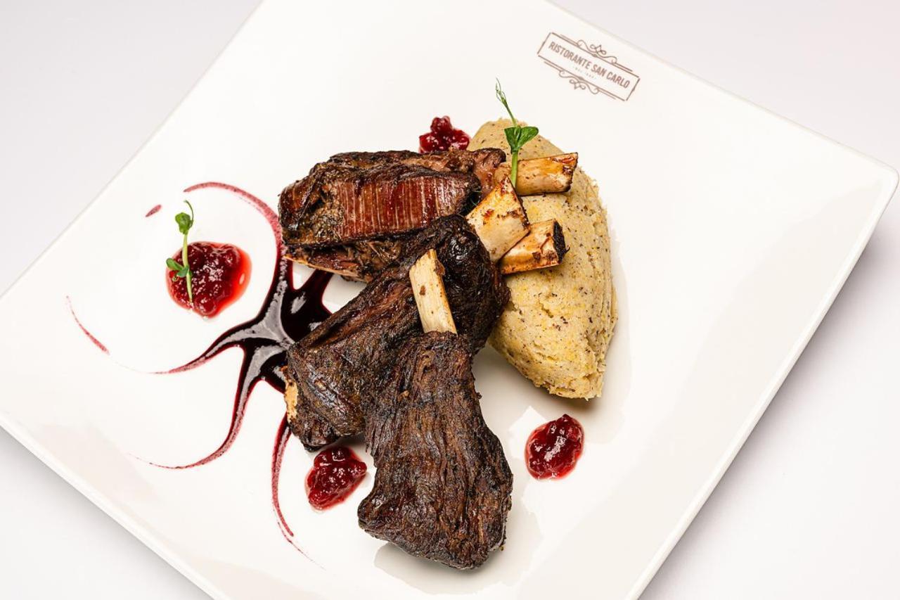 Wine Hotel San Carlo - Relais & Spa - Boutique Hotel Chiuro المظهر الخارجي الصورة