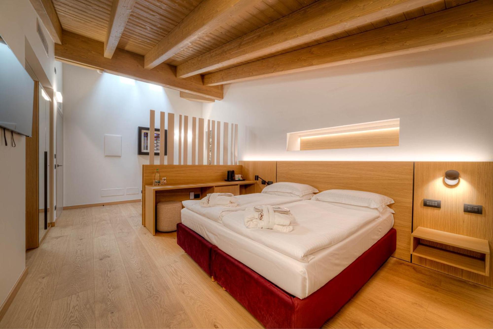 Wine Hotel San Carlo - Relais & Spa - Boutique Hotel Chiuro المظهر الخارجي الصورة