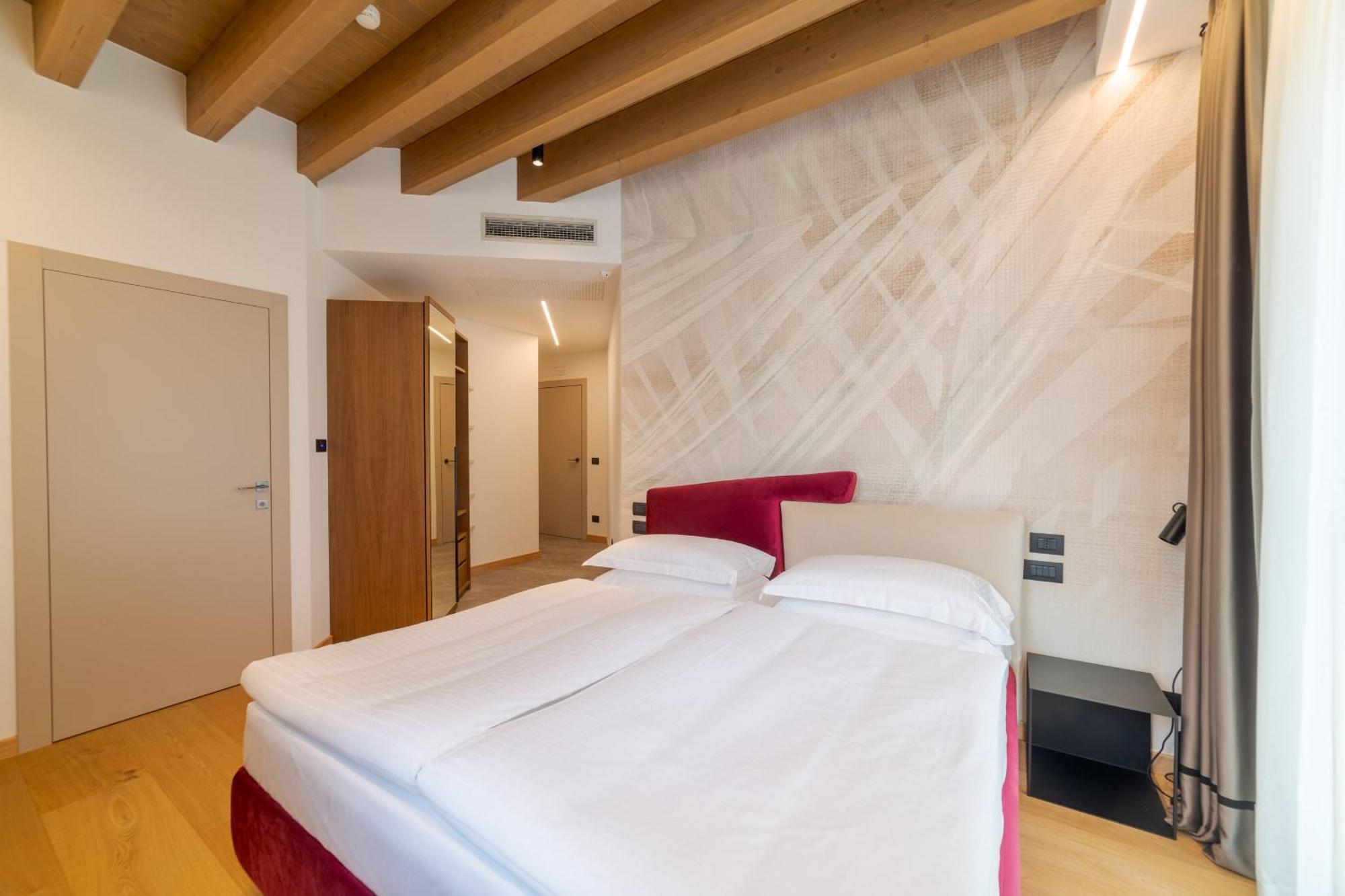 Wine Hotel San Carlo - Relais & Spa - Boutique Hotel Chiuro المظهر الخارجي الصورة