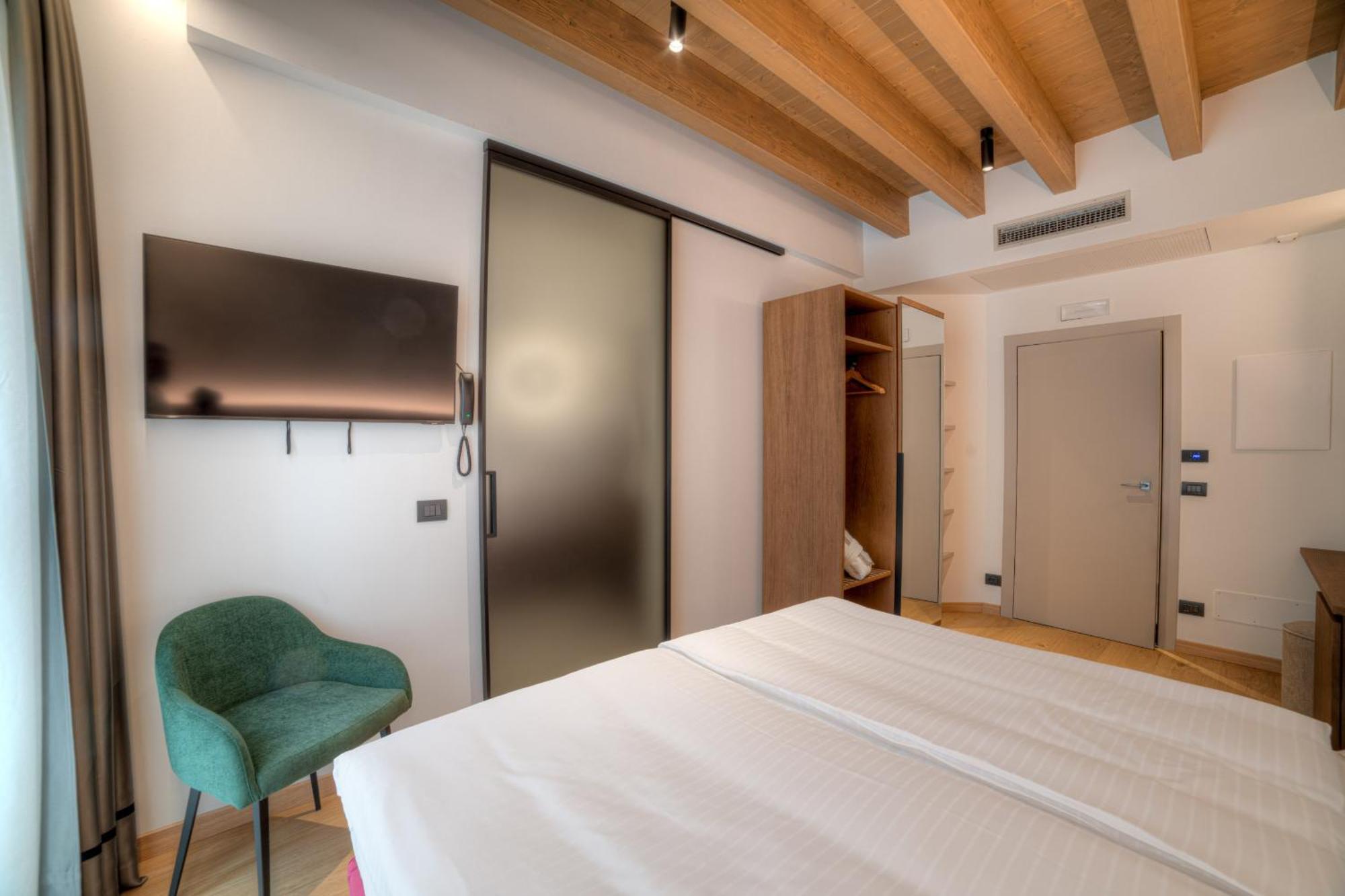Wine Hotel San Carlo - Relais & Spa - Boutique Hotel Chiuro المظهر الخارجي الصورة