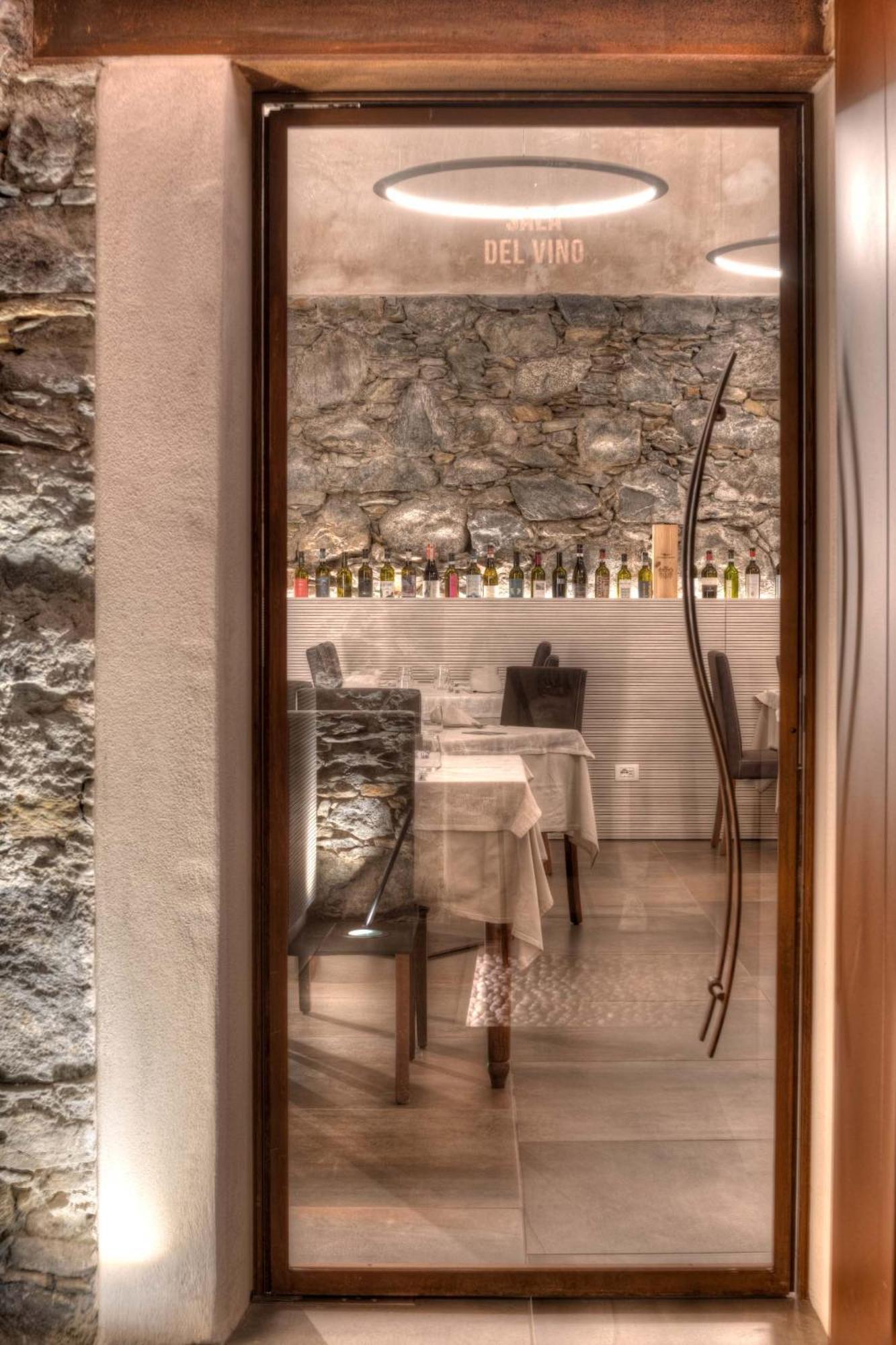 Wine Hotel San Carlo - Relais & Spa - Boutique Hotel Chiuro المظهر الخارجي الصورة