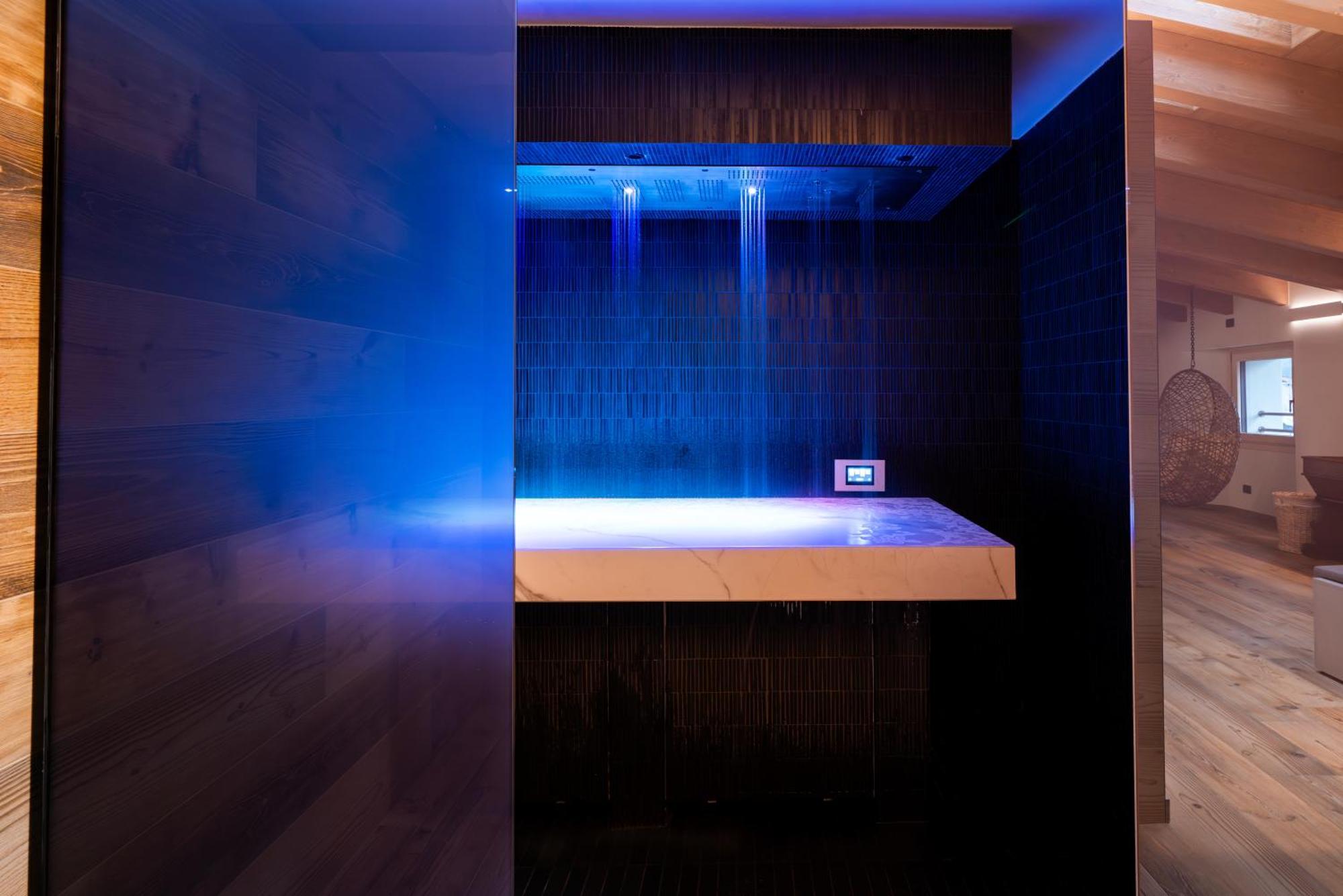 Wine Hotel San Carlo - Relais & Spa - Boutique Hotel Chiuro المظهر الخارجي الصورة