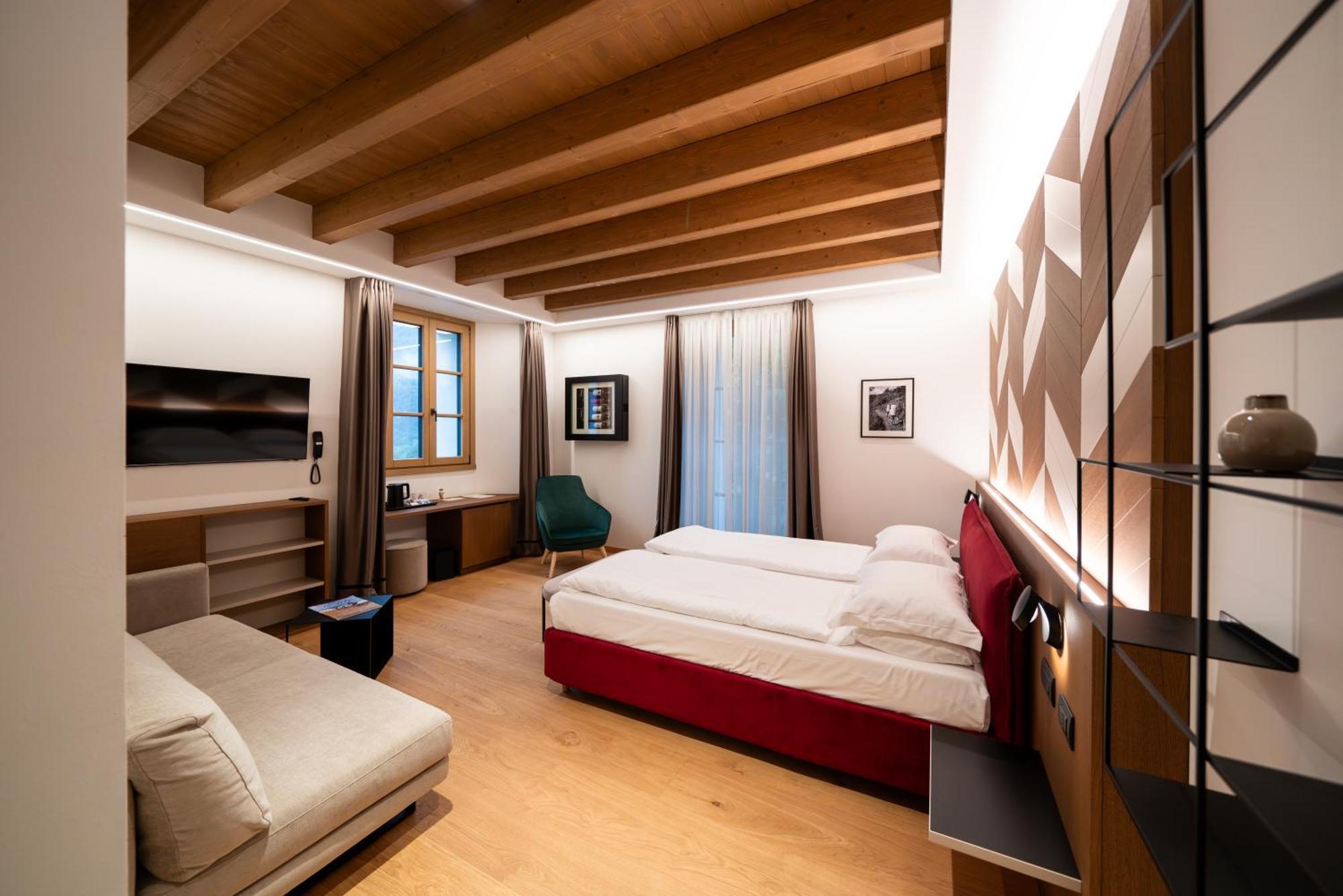Wine Hotel San Carlo - Relais & Spa - Boutique Hotel Chiuro المظهر الخارجي الصورة
